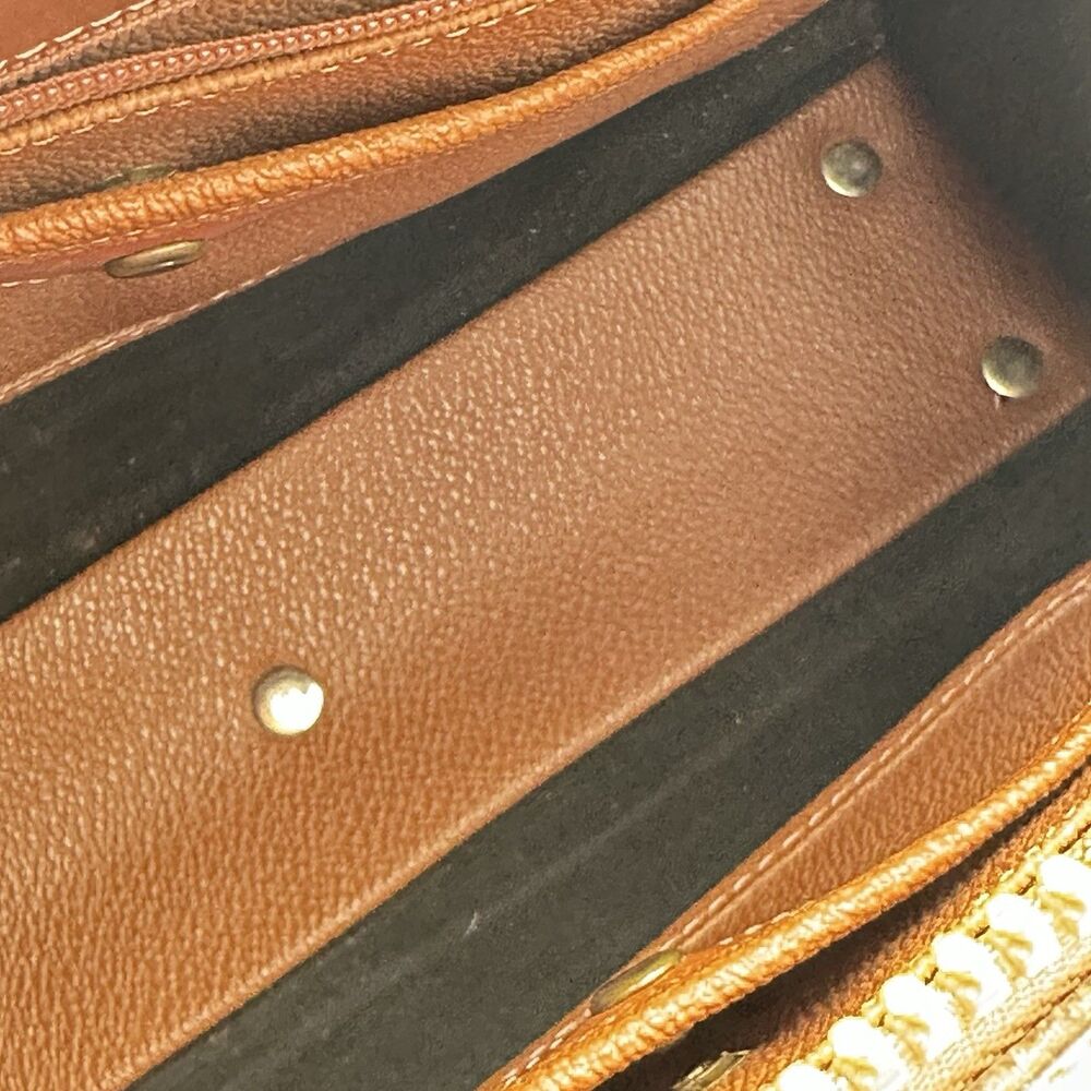 VTG Dooney & Bourke Crossbody Purse Pebbled Black & Tan Smooth Leather Footed - Picture 10 of 13